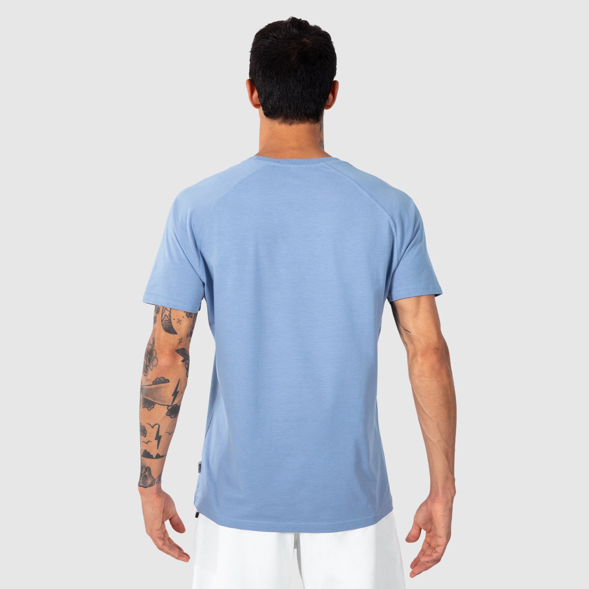 Blau